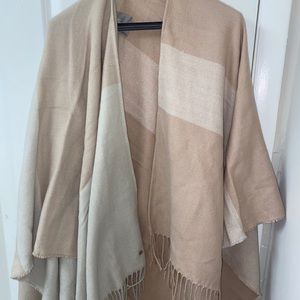 CLOSET CLEAN-OUT! NWOT shall! Excellent condition